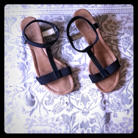 navy blue low wedge sandals